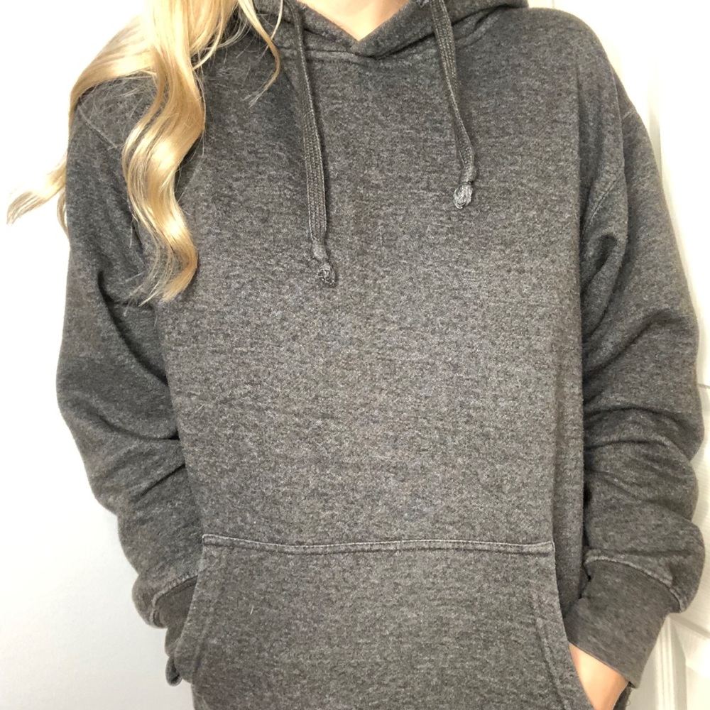 Super comfy grey hoodie!